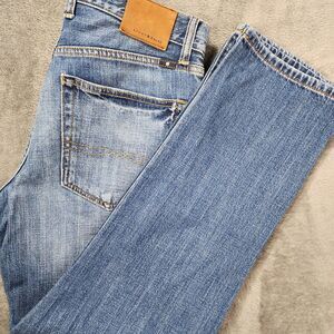 Lucky Brand 221 Original Straight 32x30 Distressed Faded Whiskered Denim Jeans